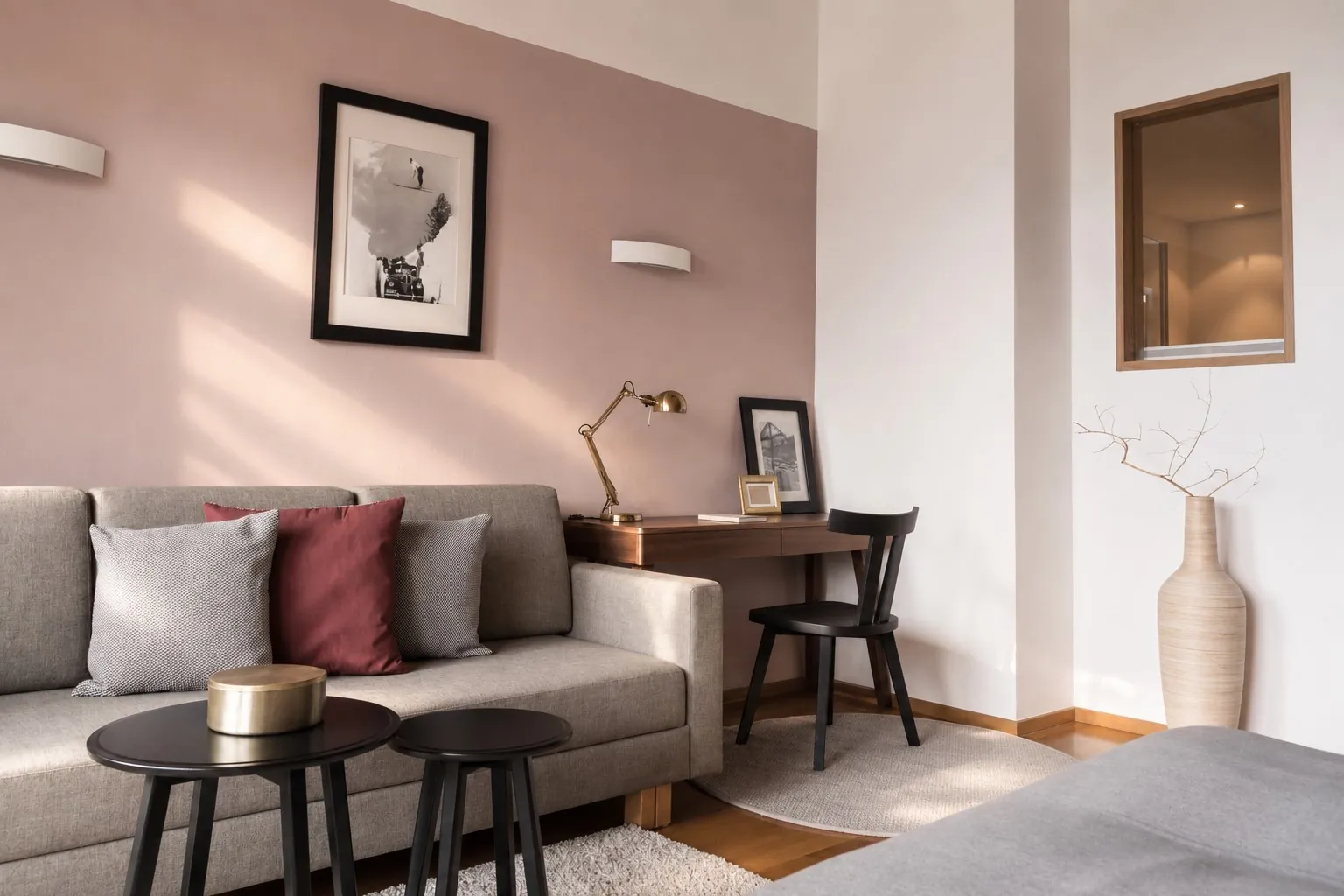 Grand Superior: Oberster Stock, Badewanne und Dusche getrennt. Das großzügigste Zimmer für zwei.